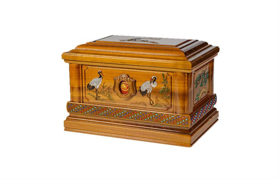 Premium Nanmu (Phoebe wood) Urns 002